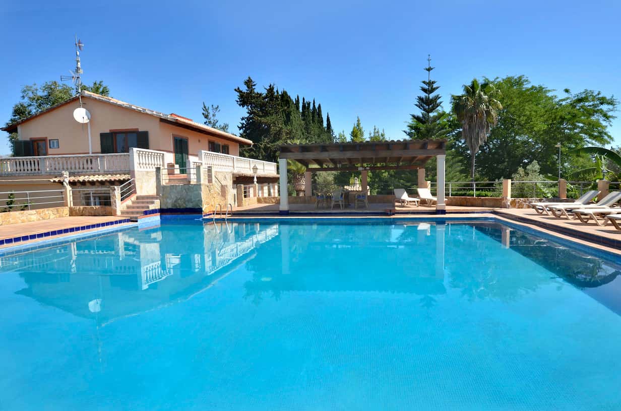 Can Jener pool